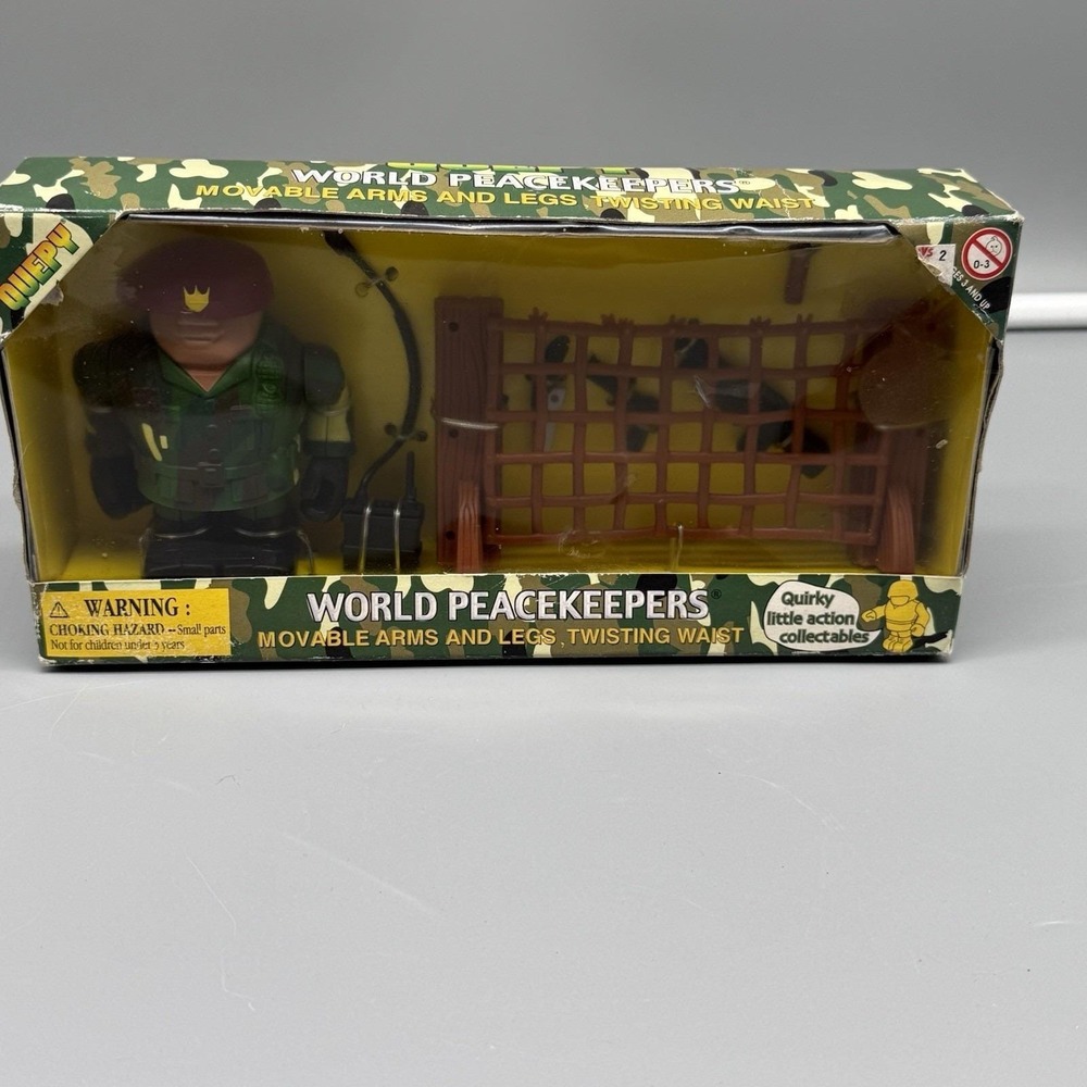 Vintage Quepy World Peacekeepers Military Combat Controller Collectable New‎